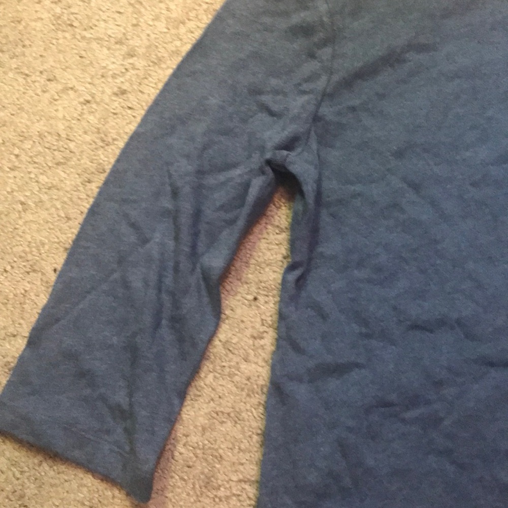 Blue tee - Picture 3 of 3